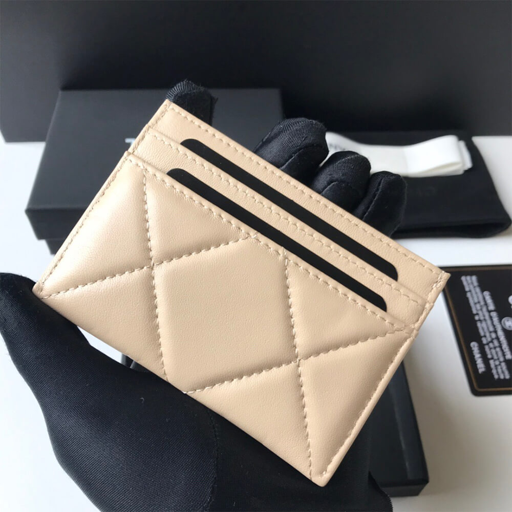 Chanel 19 CARD HOLDER