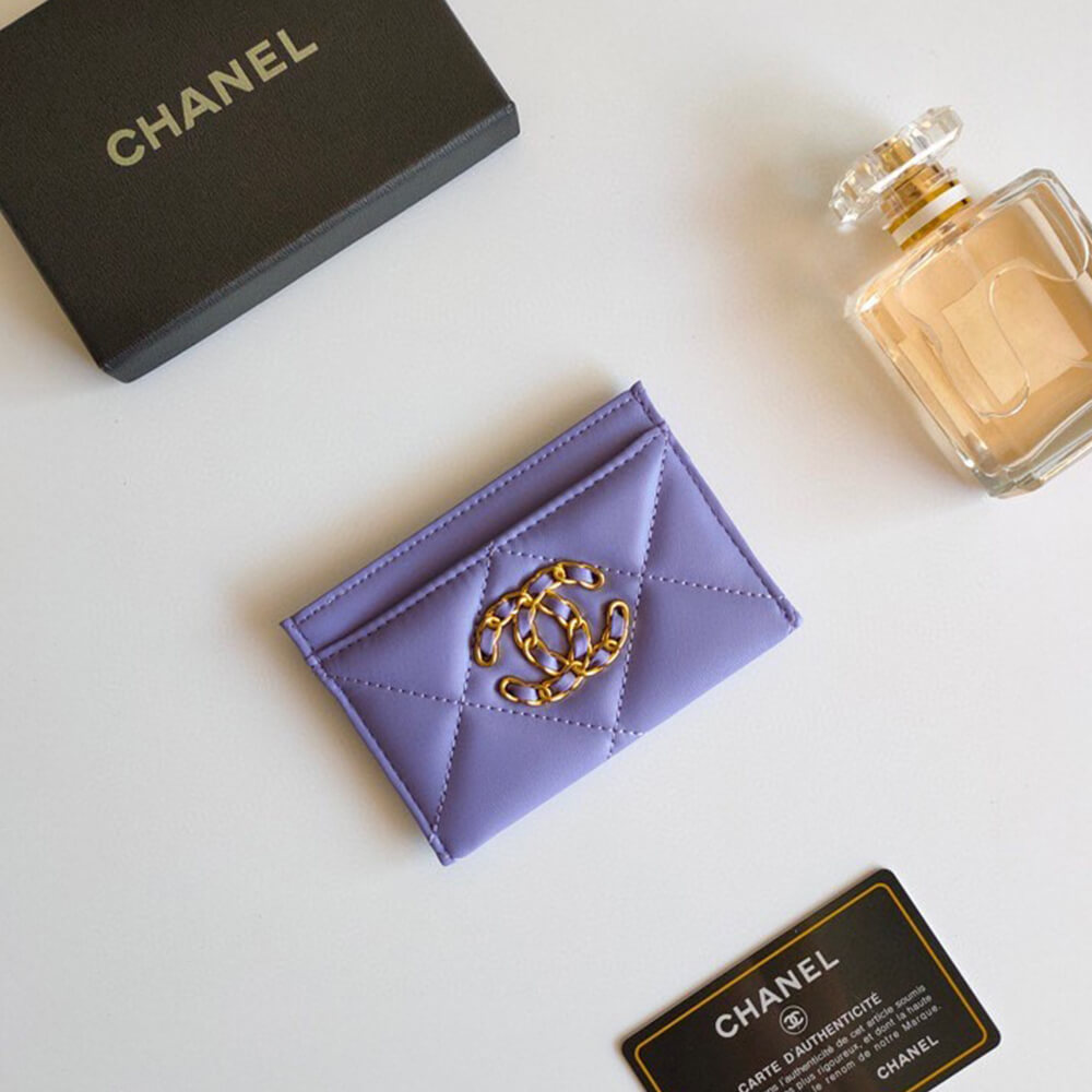 Chanel 19 CARD HOLDER