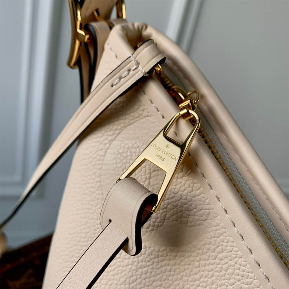 LV CARRYALL PM – EXCLUSIVELY ONLINE