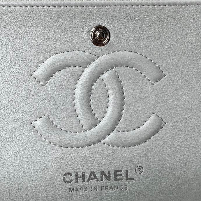 SMALL CLASSIC HANDBAG