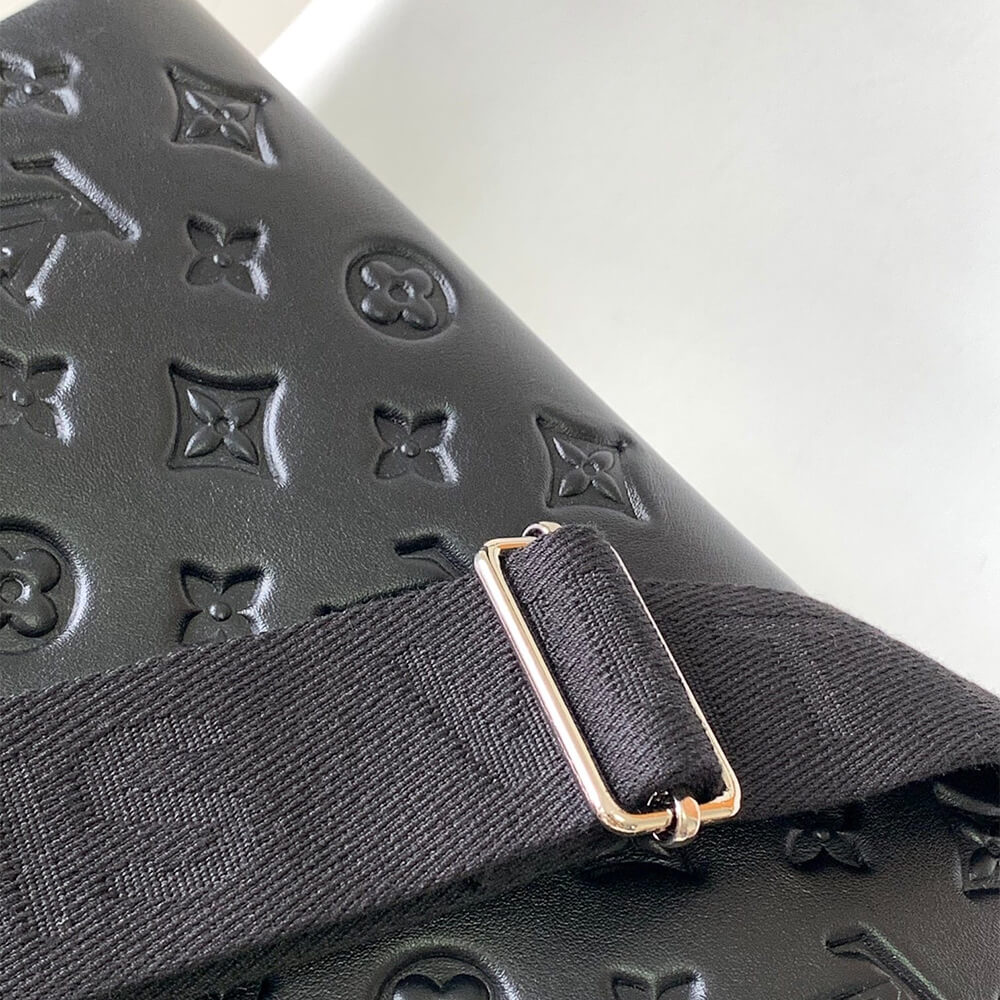 LV Coussin PM