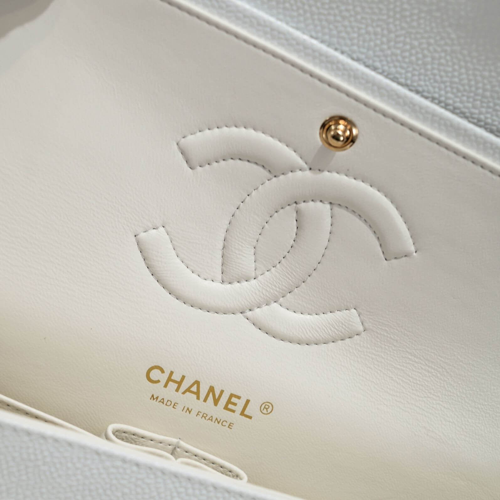 SMALL CLASSIC HANDBAG