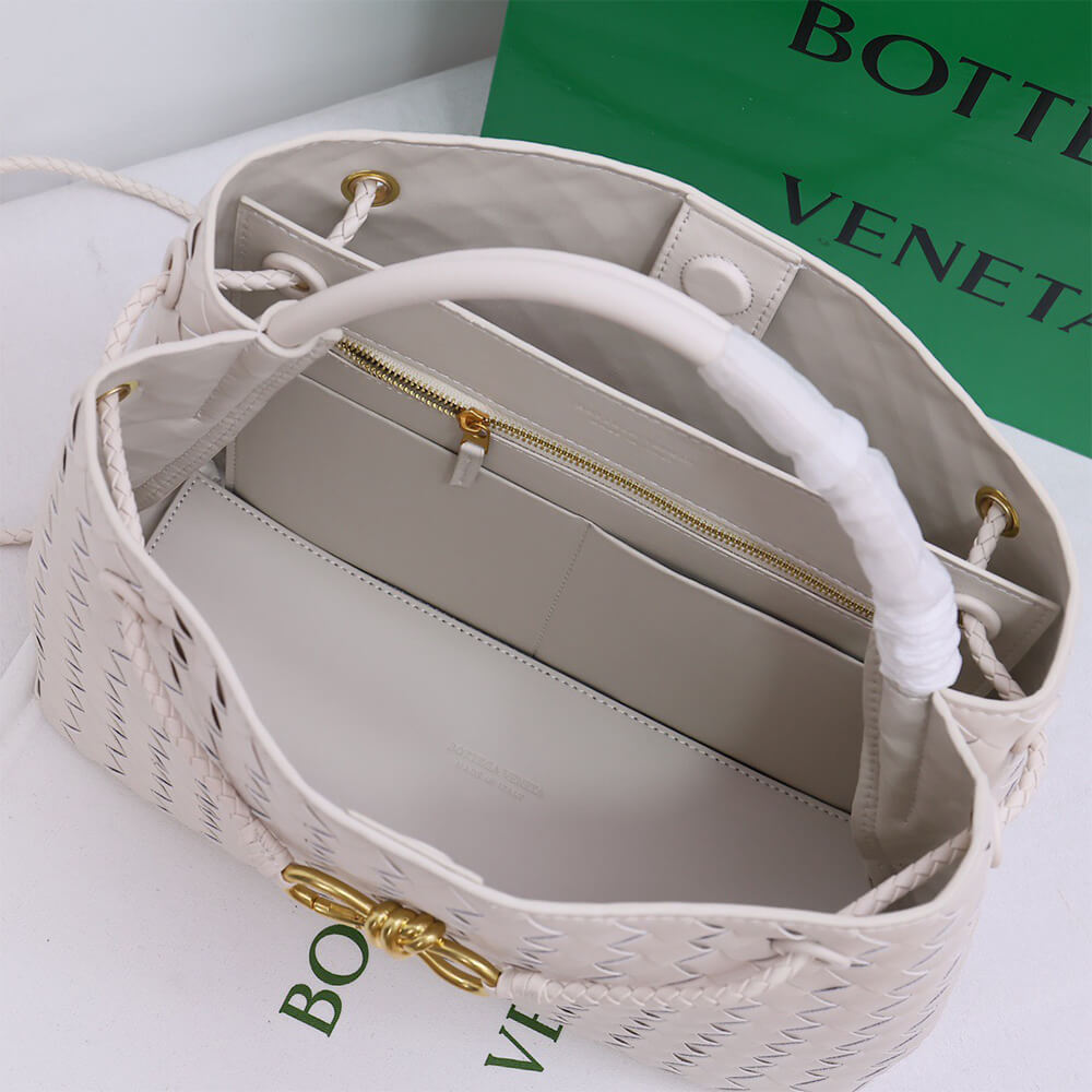 Bottega Veneta Medium Andiamo