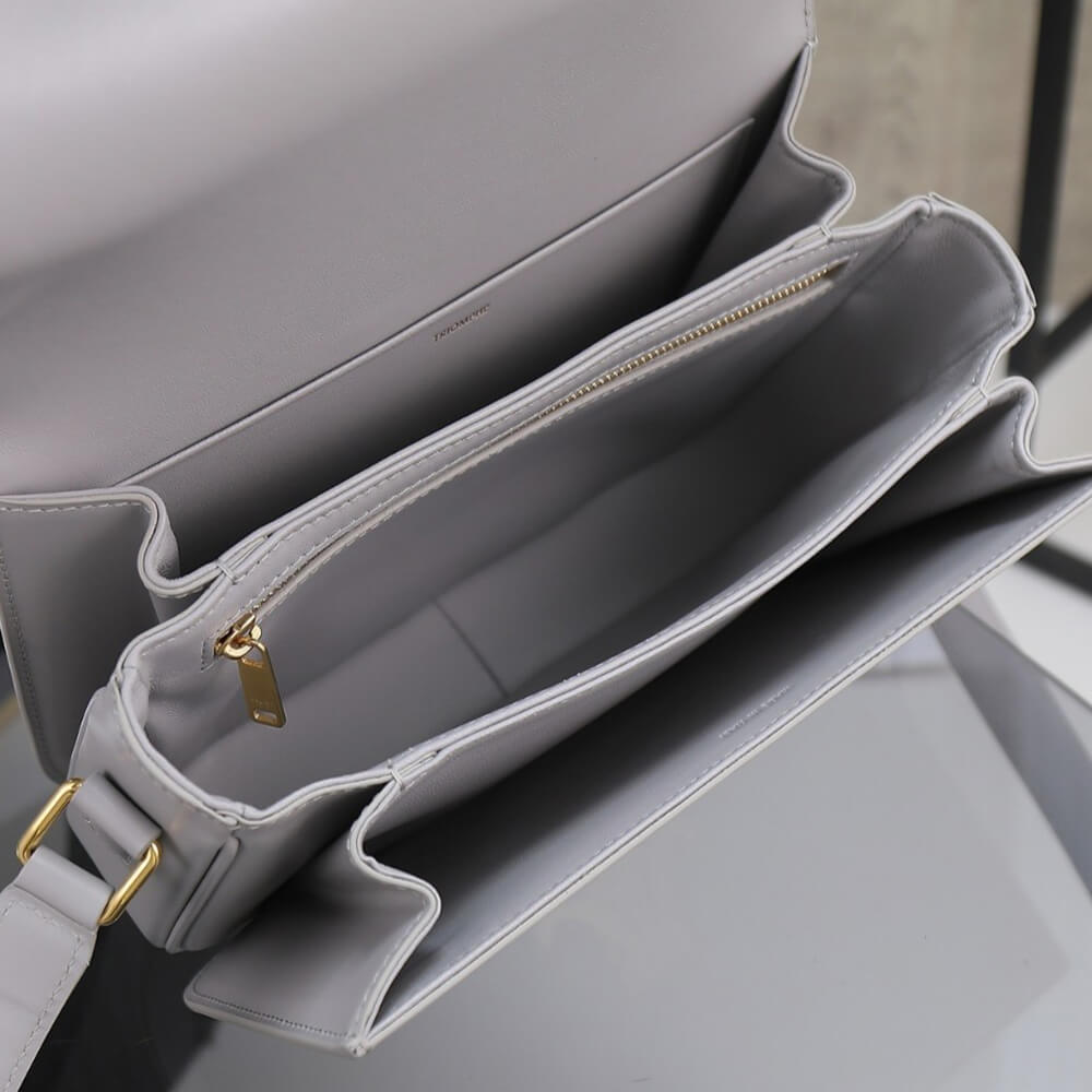 CLASSIQUE TRIOMPHE BAG