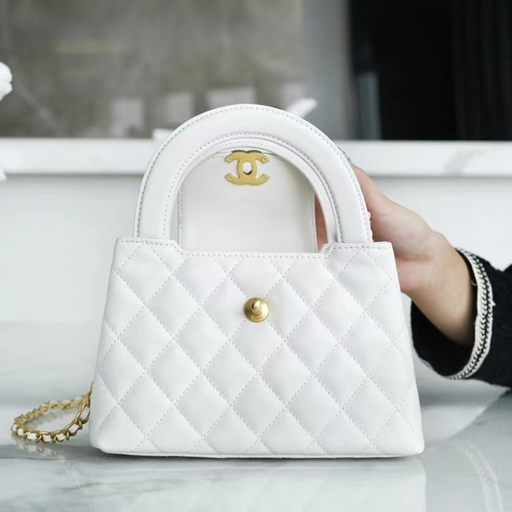 Ch*el kelly clutch with chain