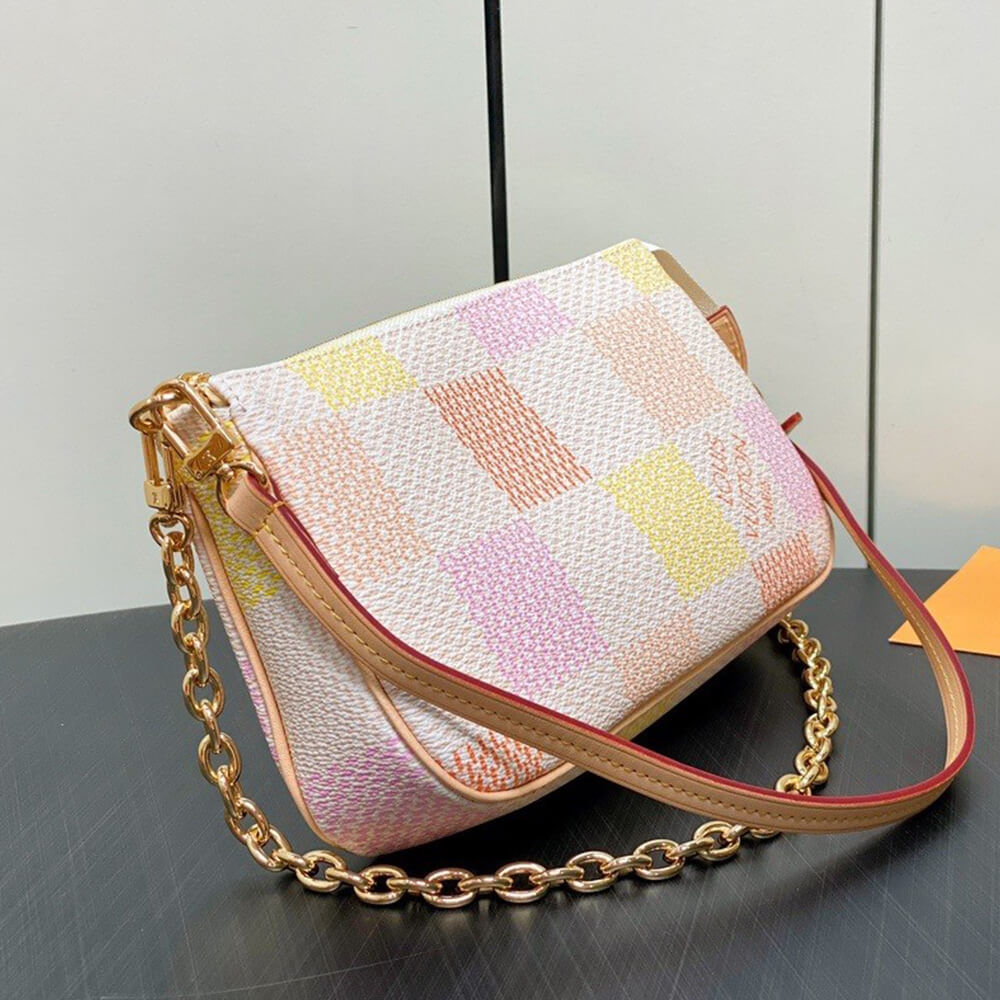 LV Pochette Accessoires