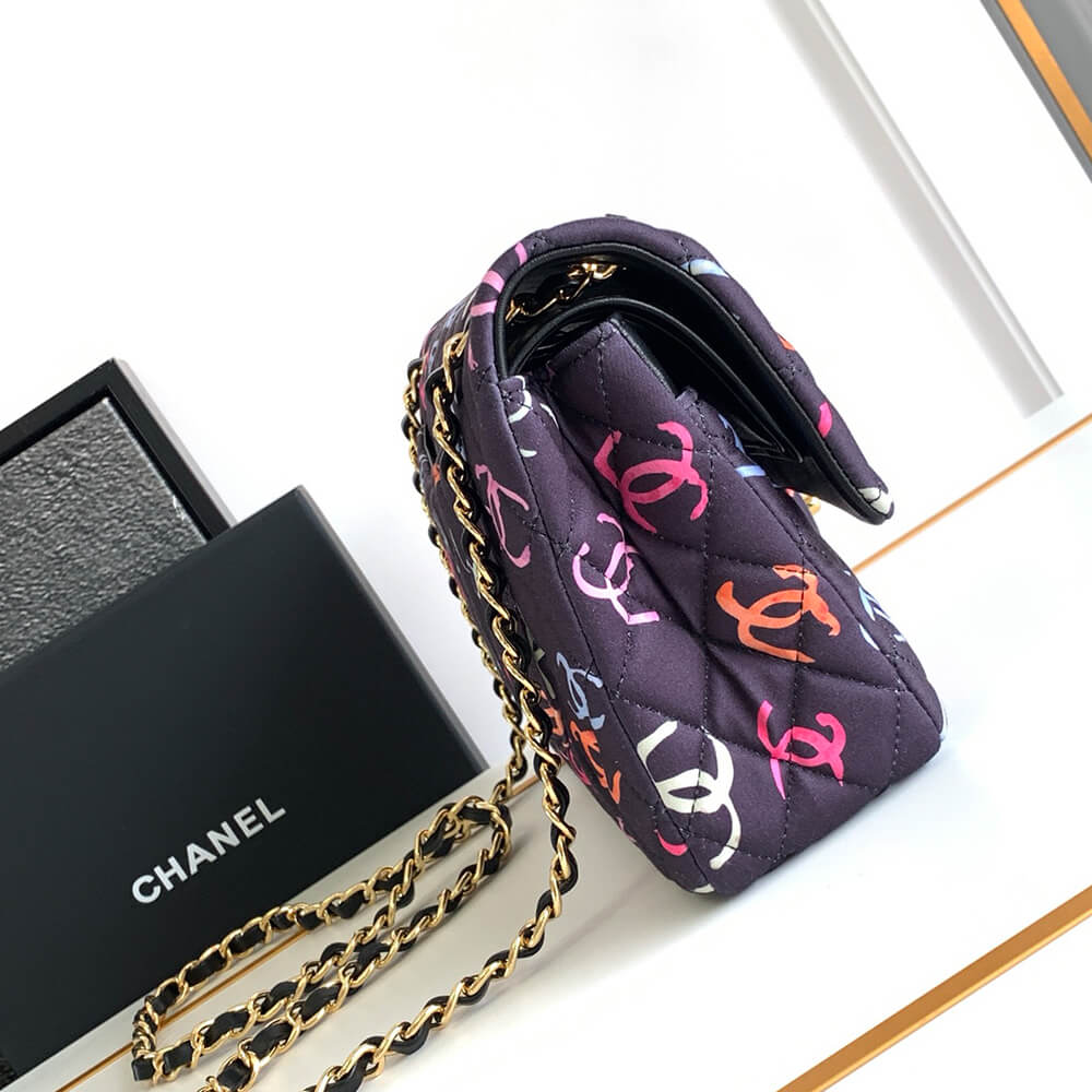 CHANEL CLASSIC FLAP MEDIUM