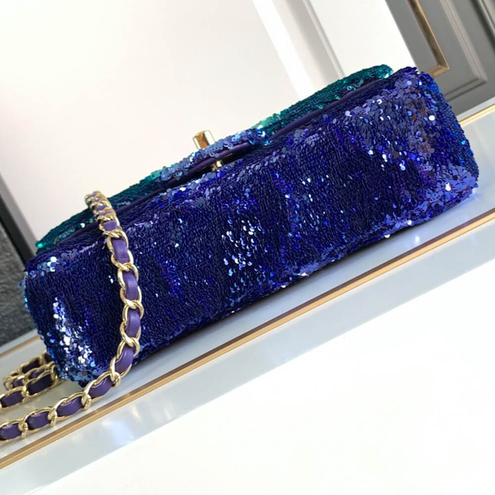 CHANEL SMALL FLAP BAG