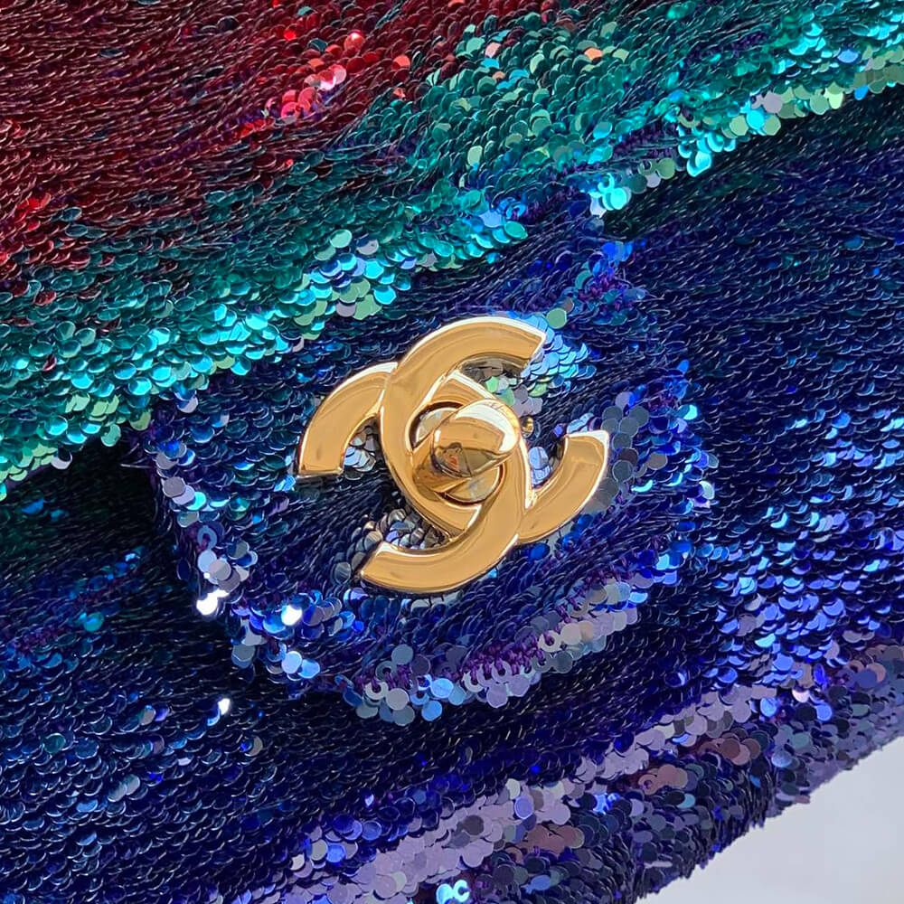 CHANEL SMALL FLAP BAG