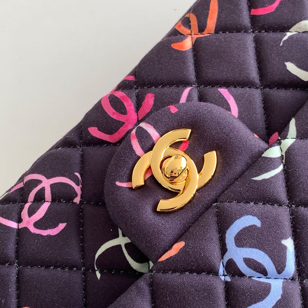 CHANEL CLASSIC FLAP MEDIUM