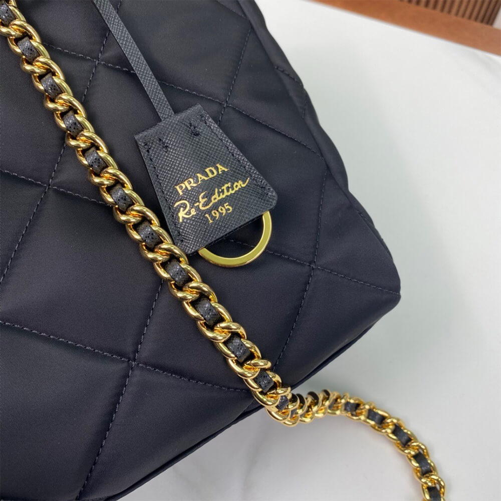 Prada Re-Edition 1995 Chaîne medium Re-Nylon tote bag(HIGH-END GRADE)