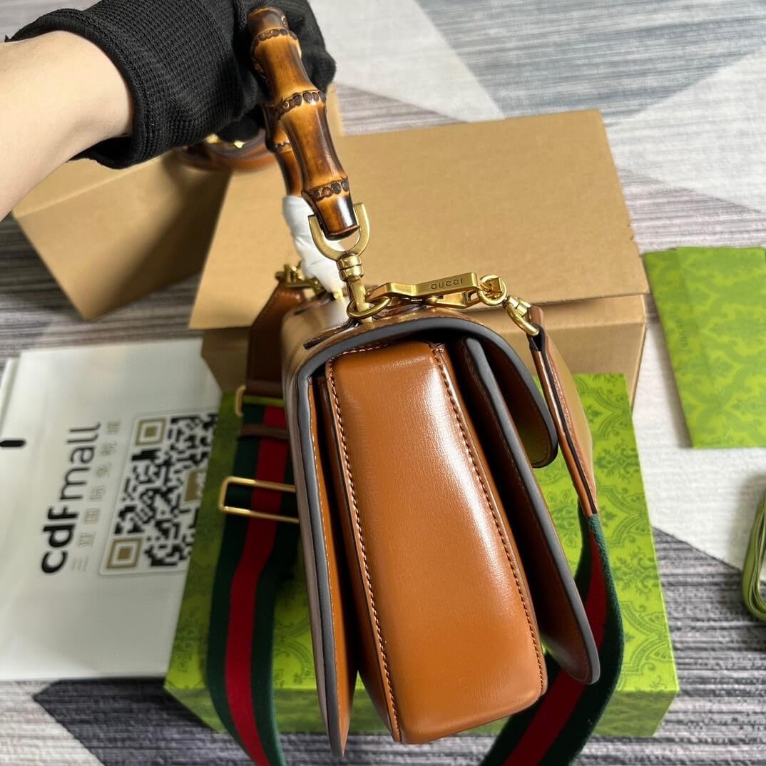 G*u*i bamboo 1947 medium top handle bag
