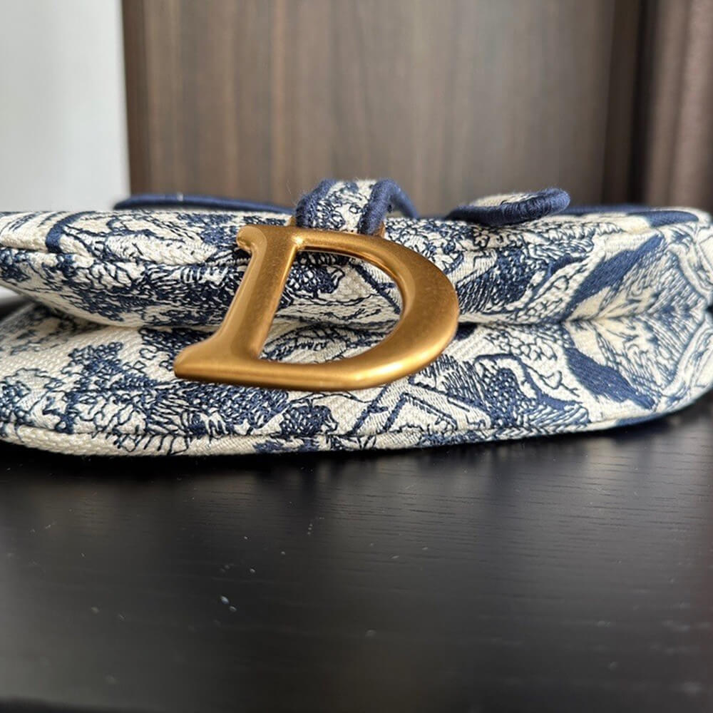 D*or saddle bag