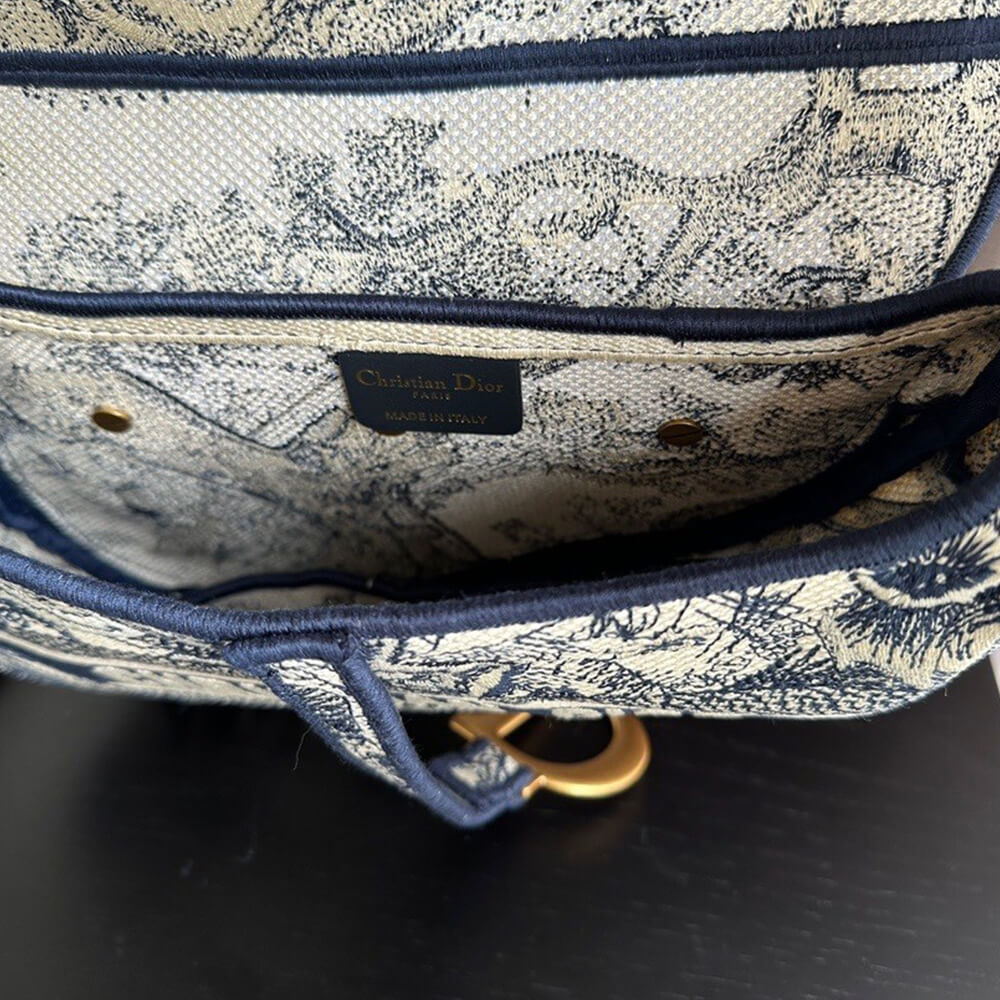 D*or saddle bag