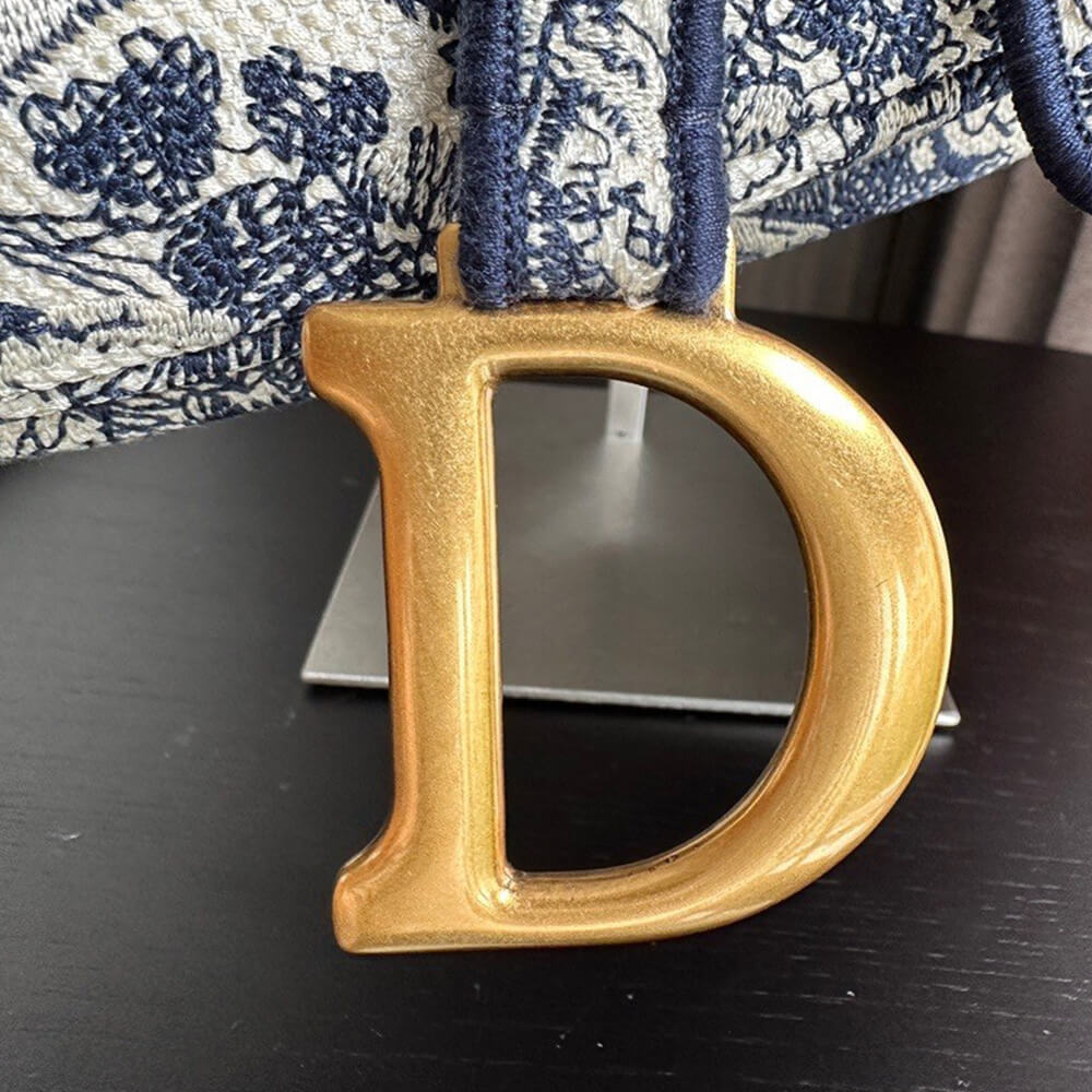 D*or saddle bag