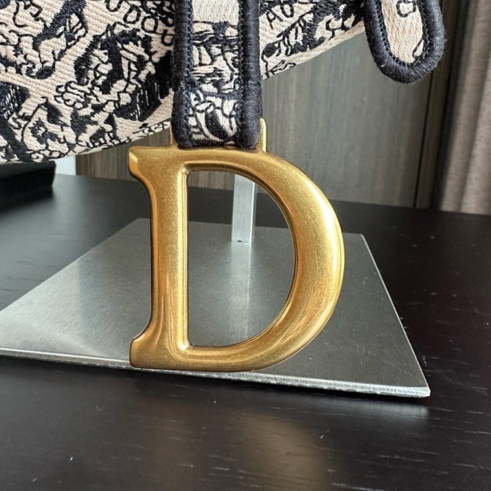 D*or saddle bag