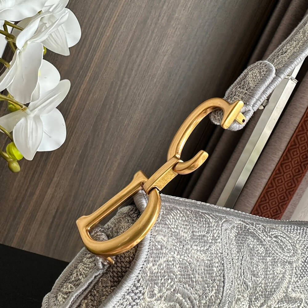 D*or saddle bag
