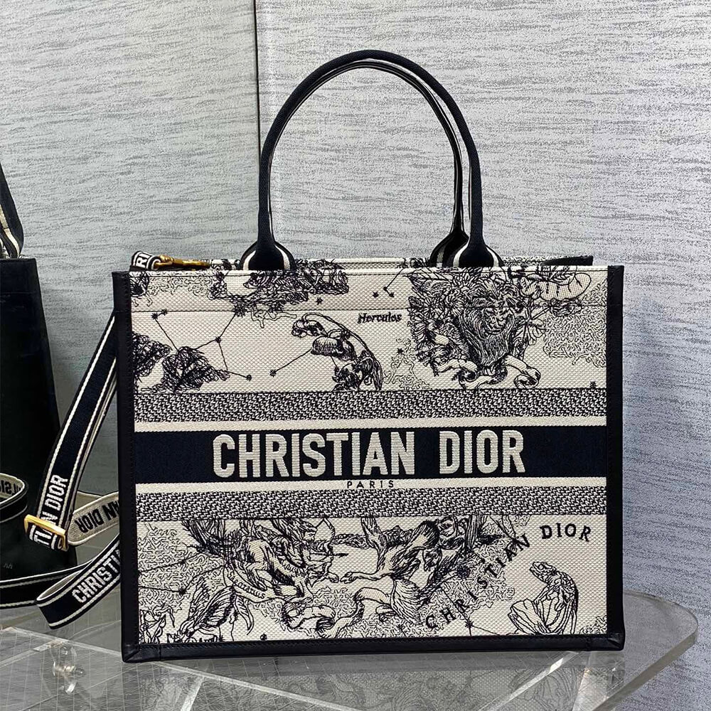 medium D*or book tote