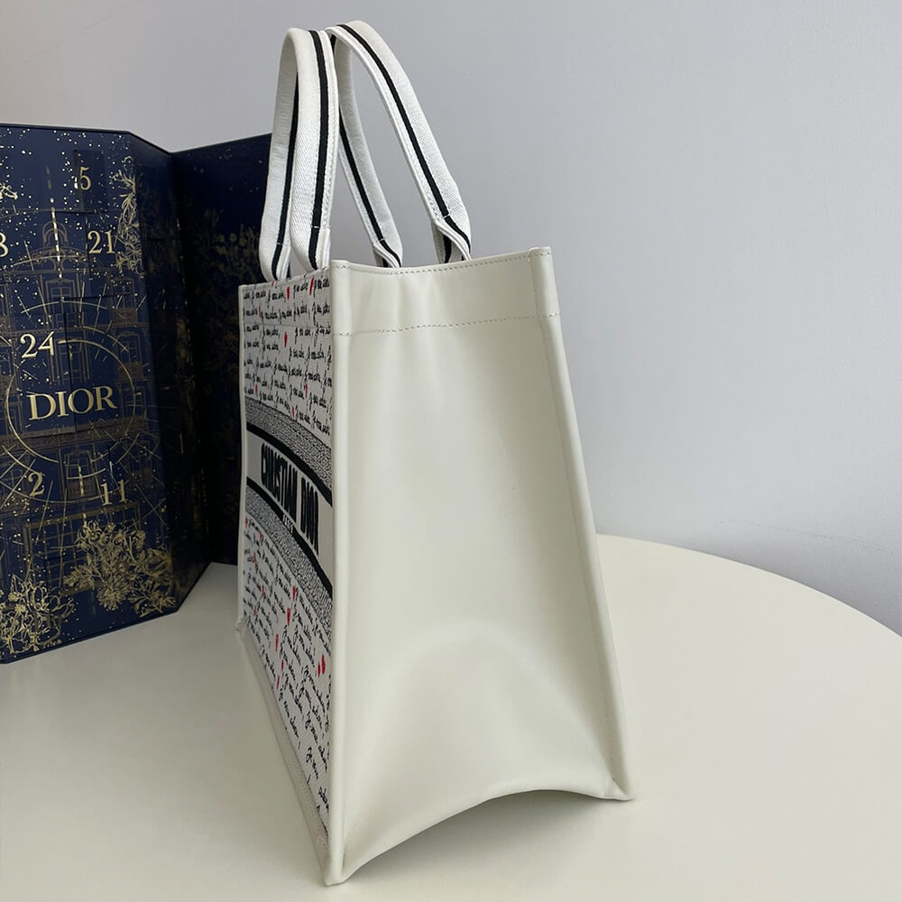 D*oramour medium D*or book tote
