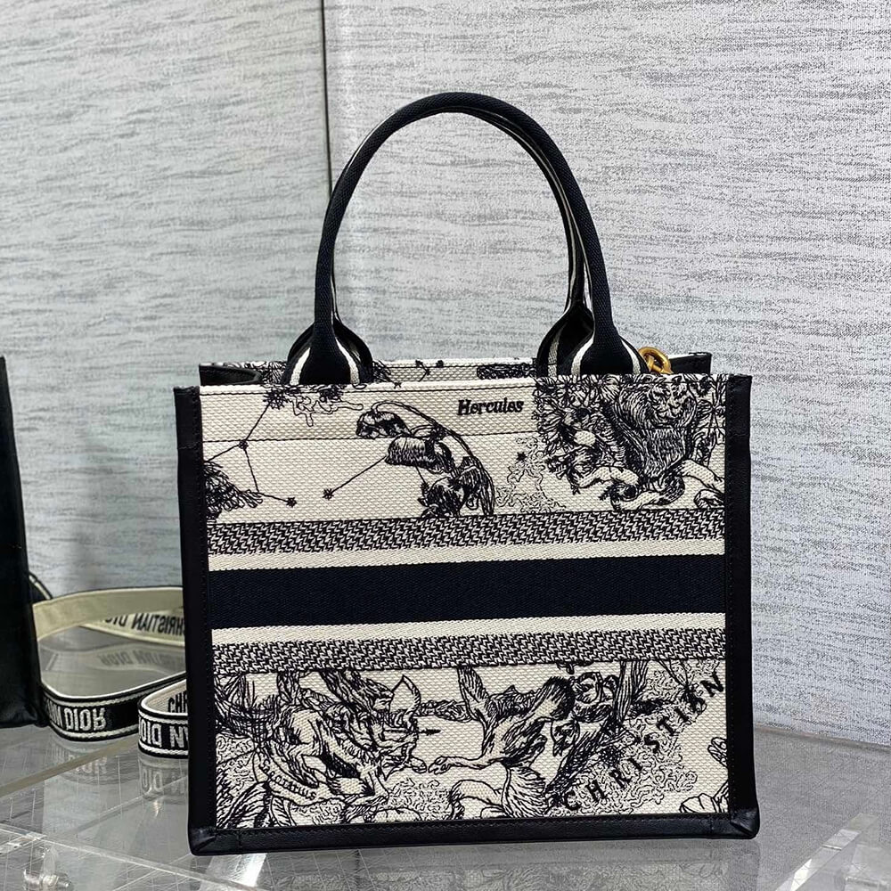 small D*or book tote