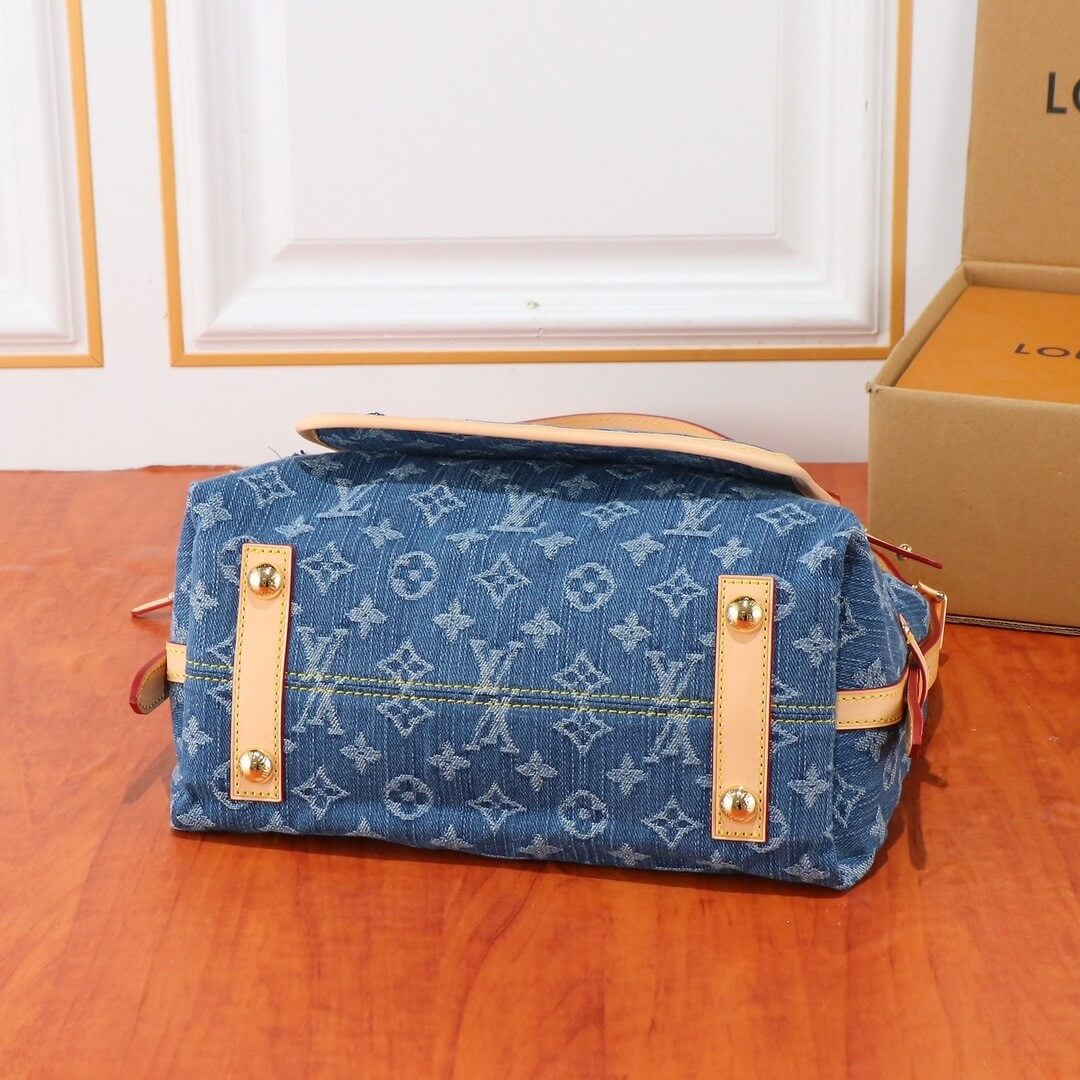 LV CarryAll MM