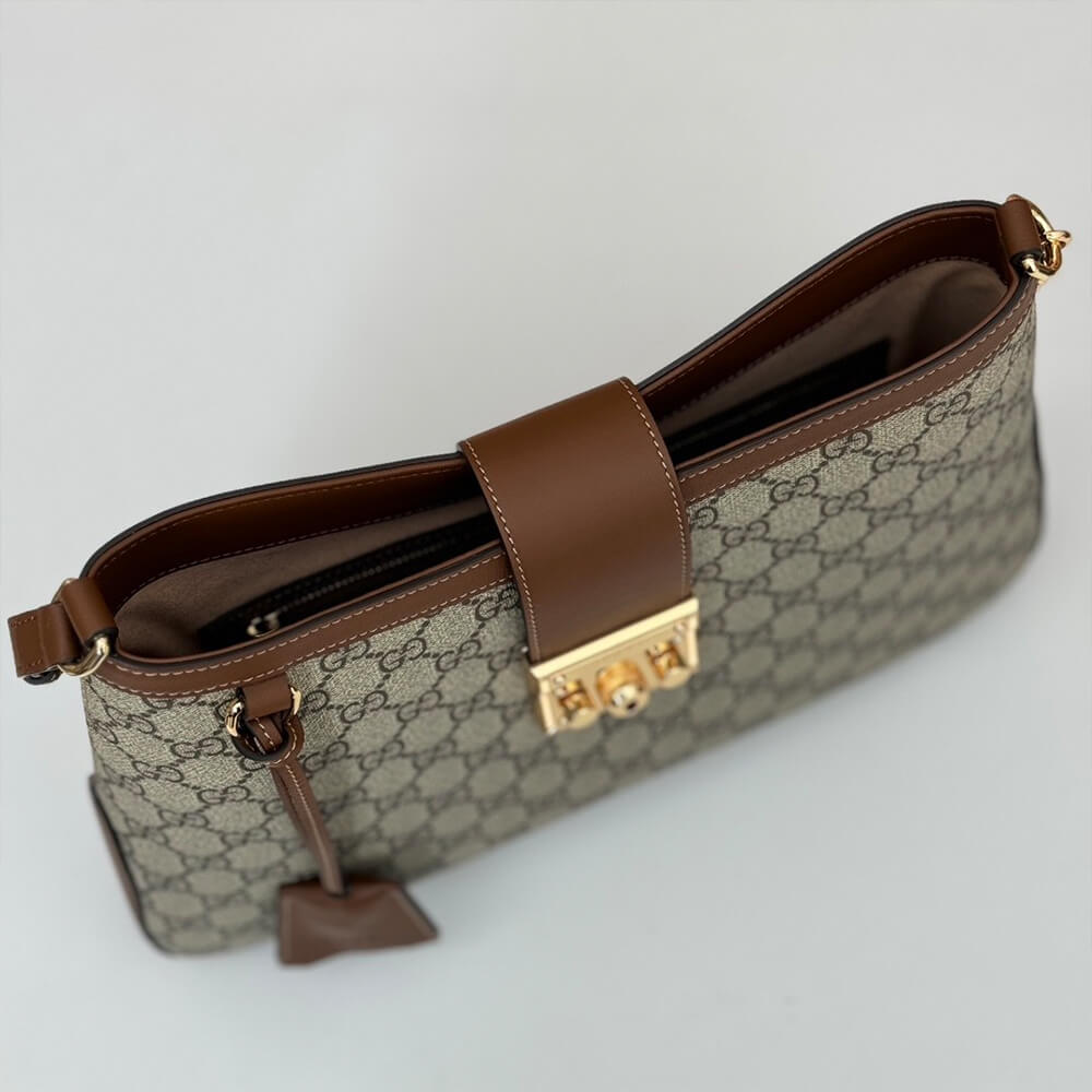 G*u*i padlock gg medium shoulder bag