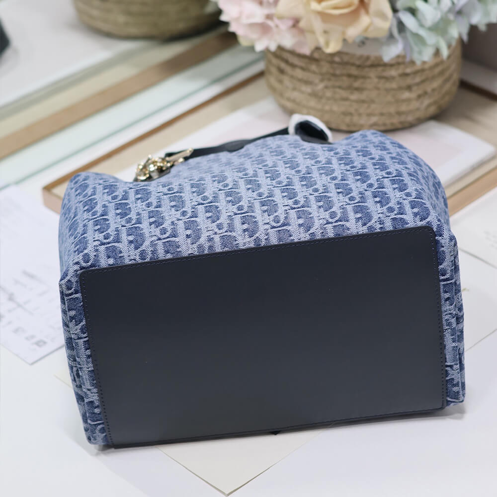 medium D*or toujours bag
