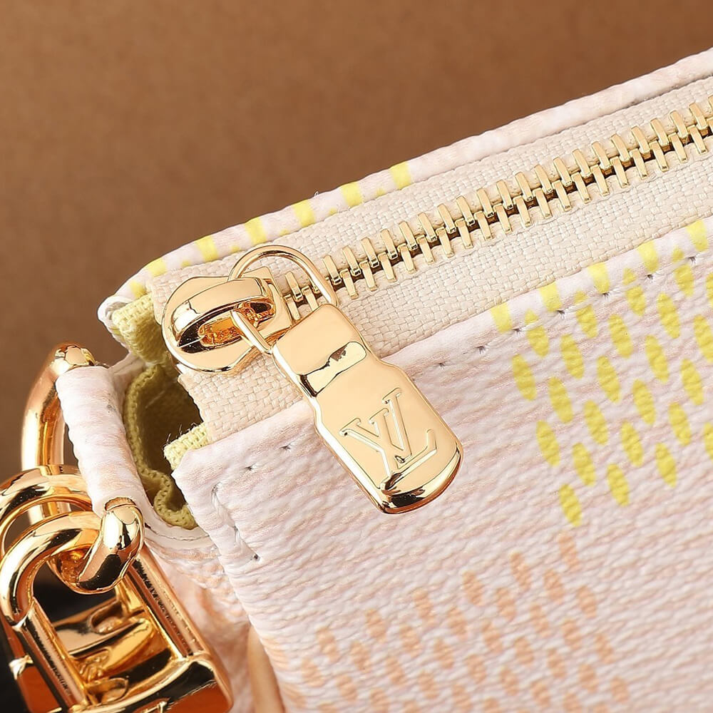 LV Pochette Accessoires