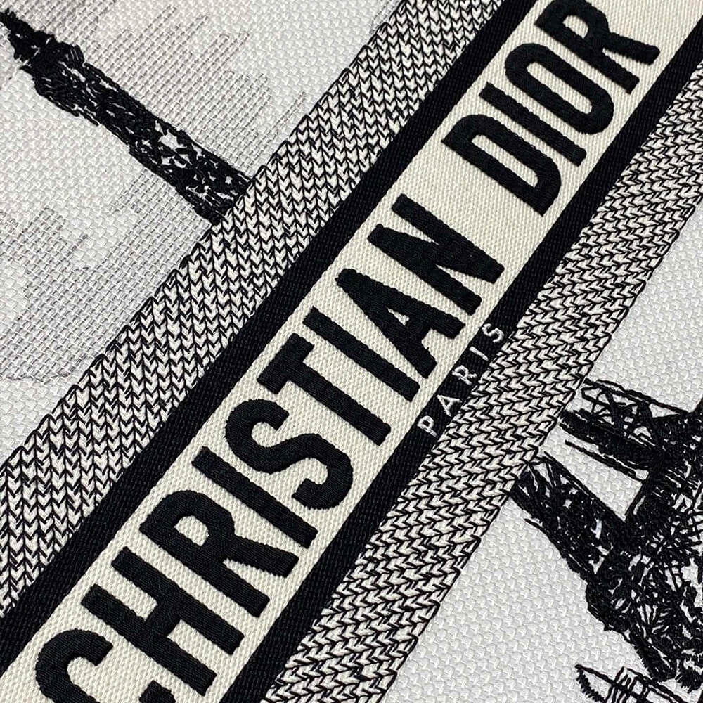medium D*or book tote