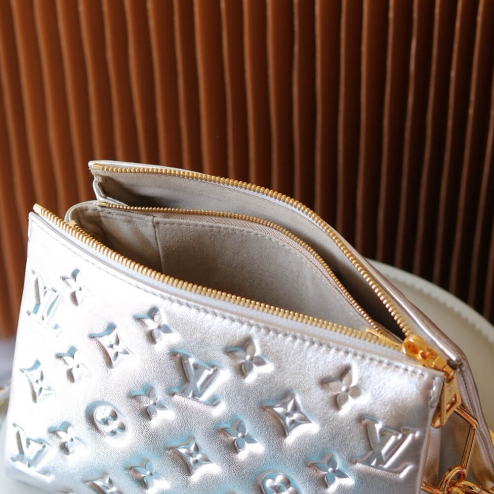 LV Coussin BB