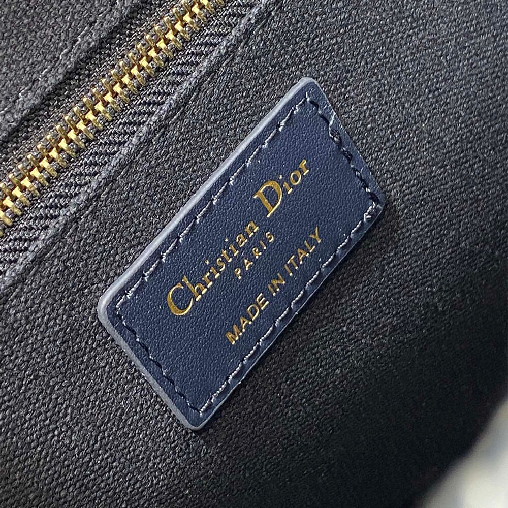 small D*or book tote