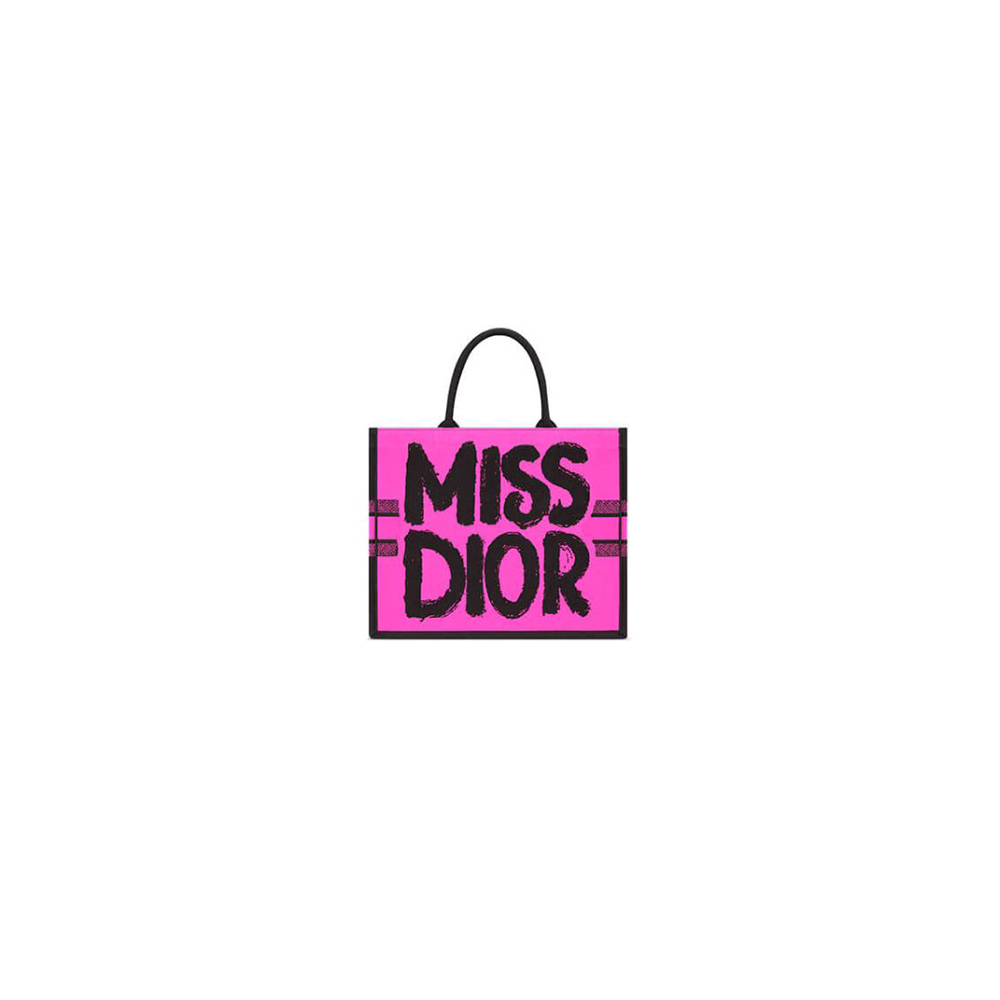 medium D*or book tote