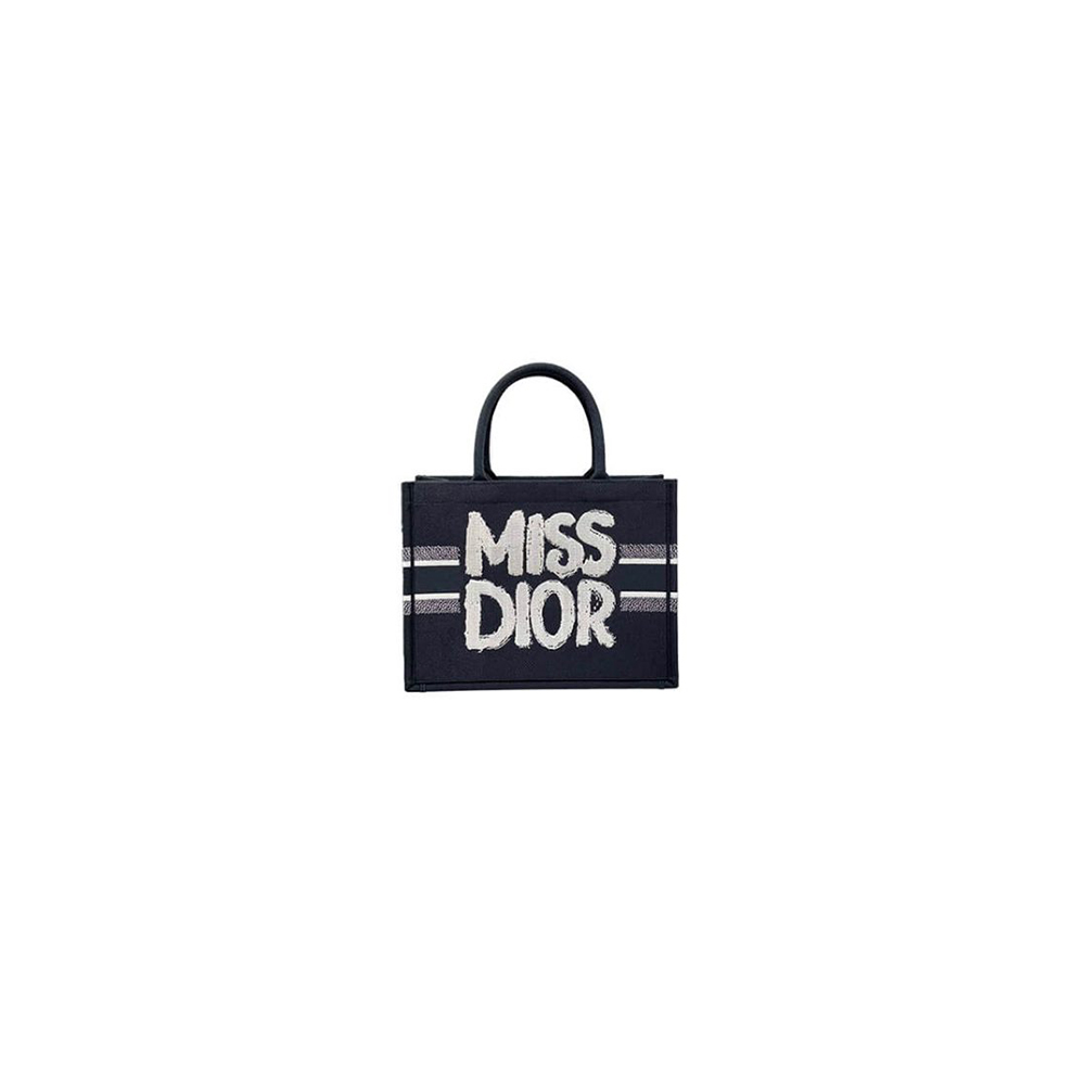medium D*or book tote