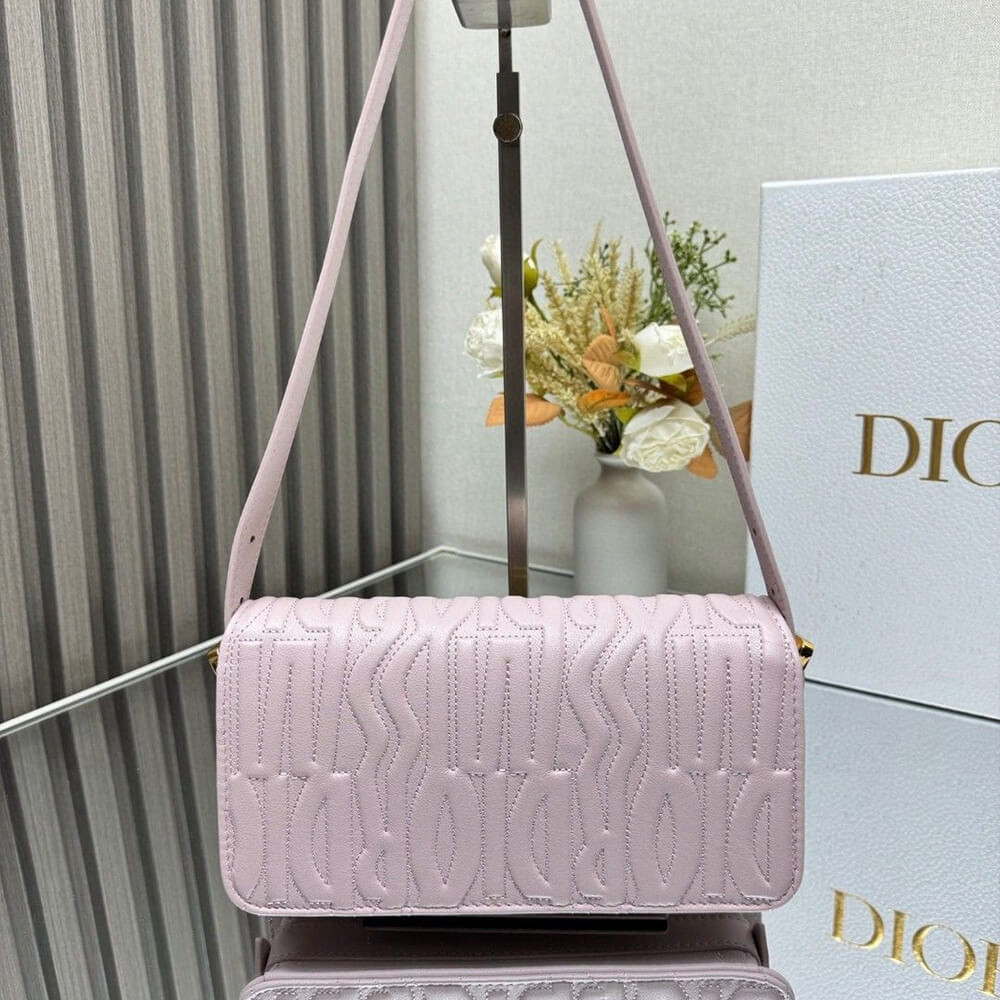 miss D*or flap bag