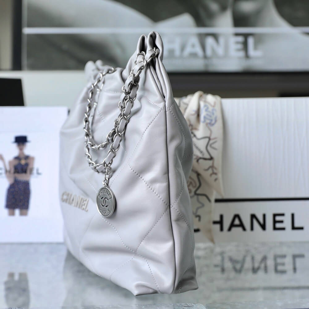 Ch*el 22 handbag(high-end grade)