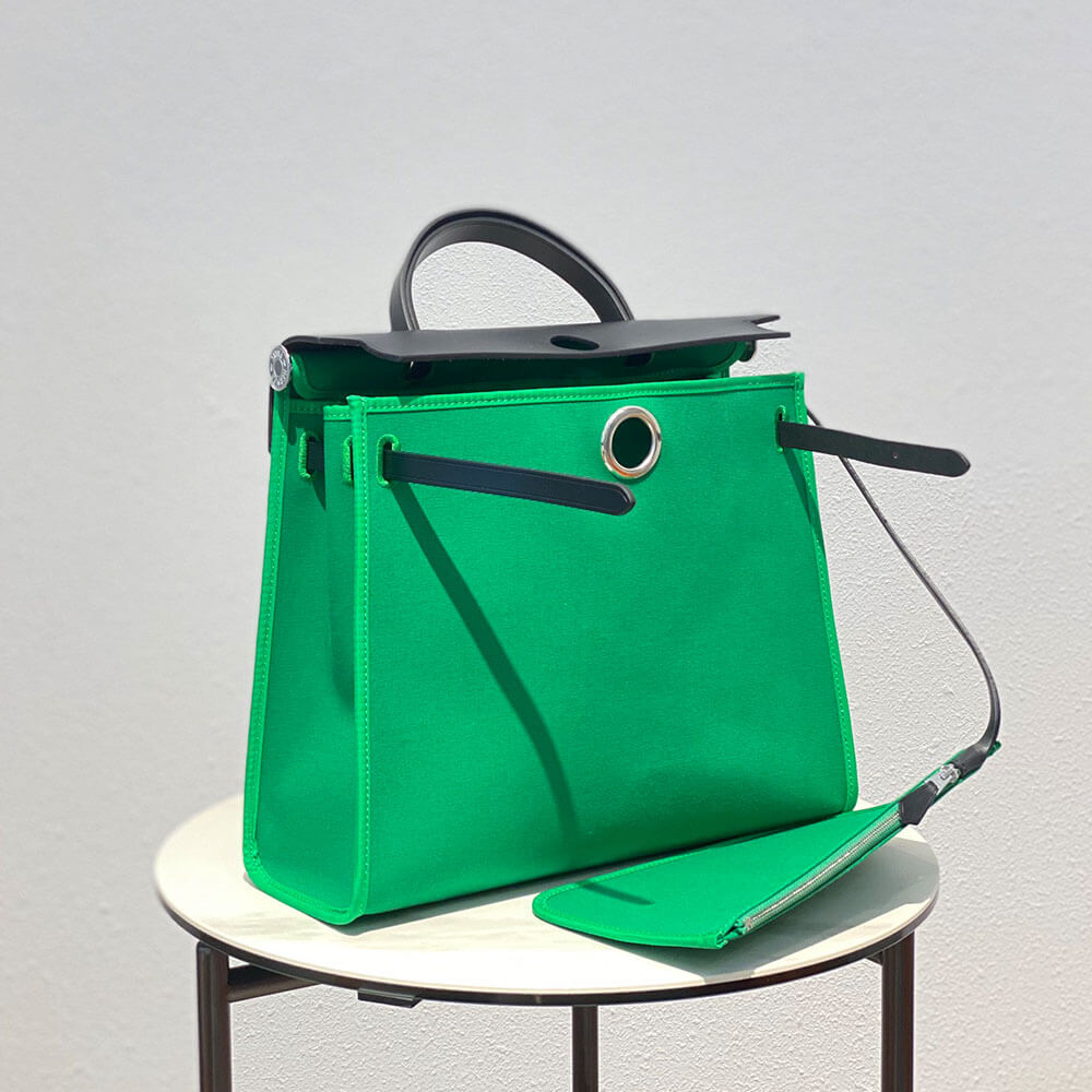 HERMES Herbag Zip 31 bag