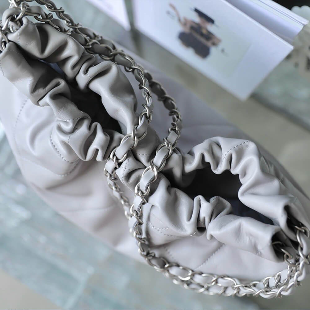Ch*el 22 handbag(high-end grade)