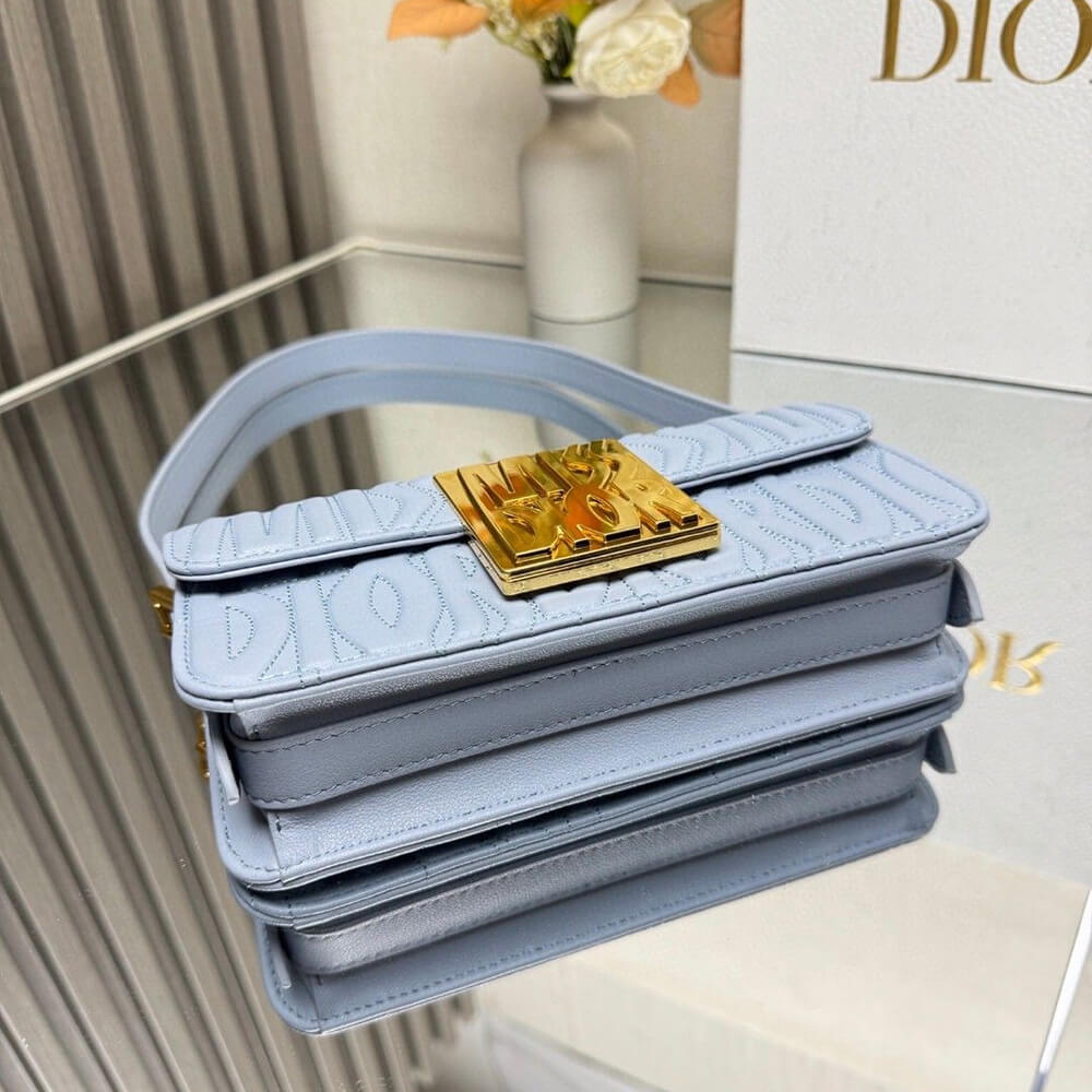 miss D*or flap bag