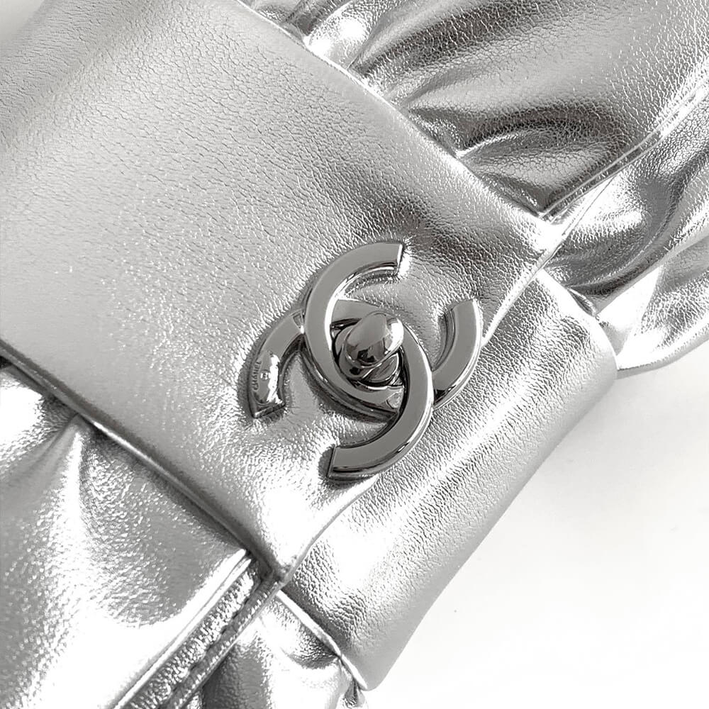 CHANEL Clutch