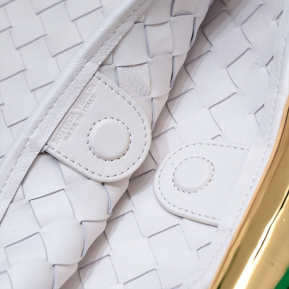 Bottega Veneta Medium Sardine