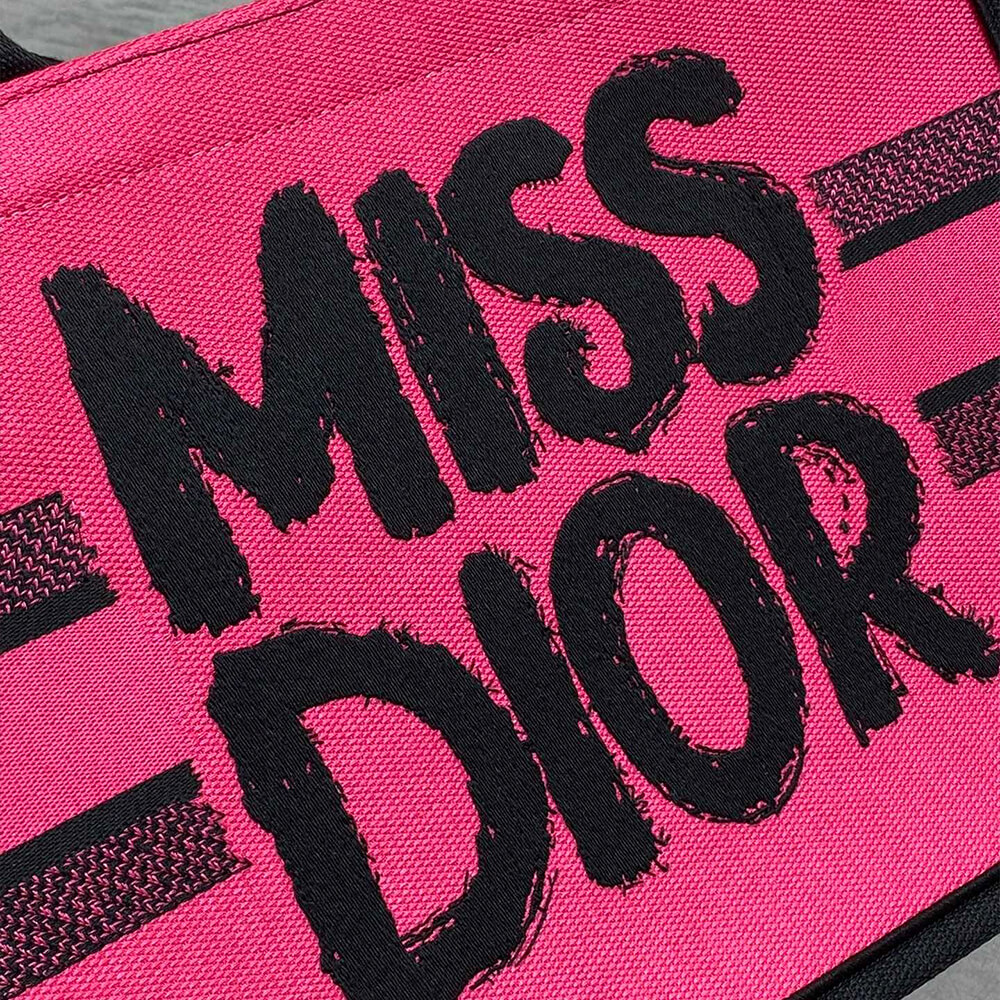 medium D*or book tote