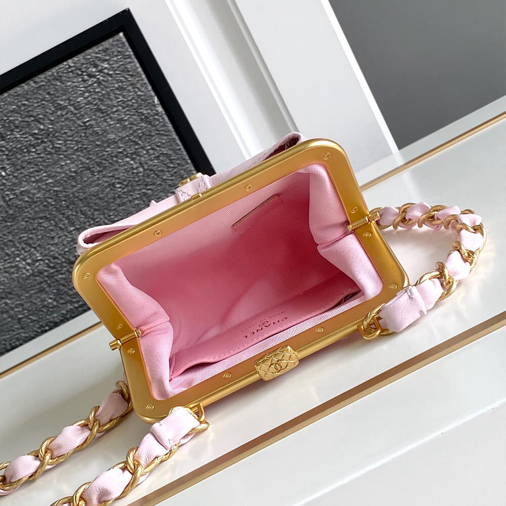 CHANEL Clutch With Chain(high-end grade)