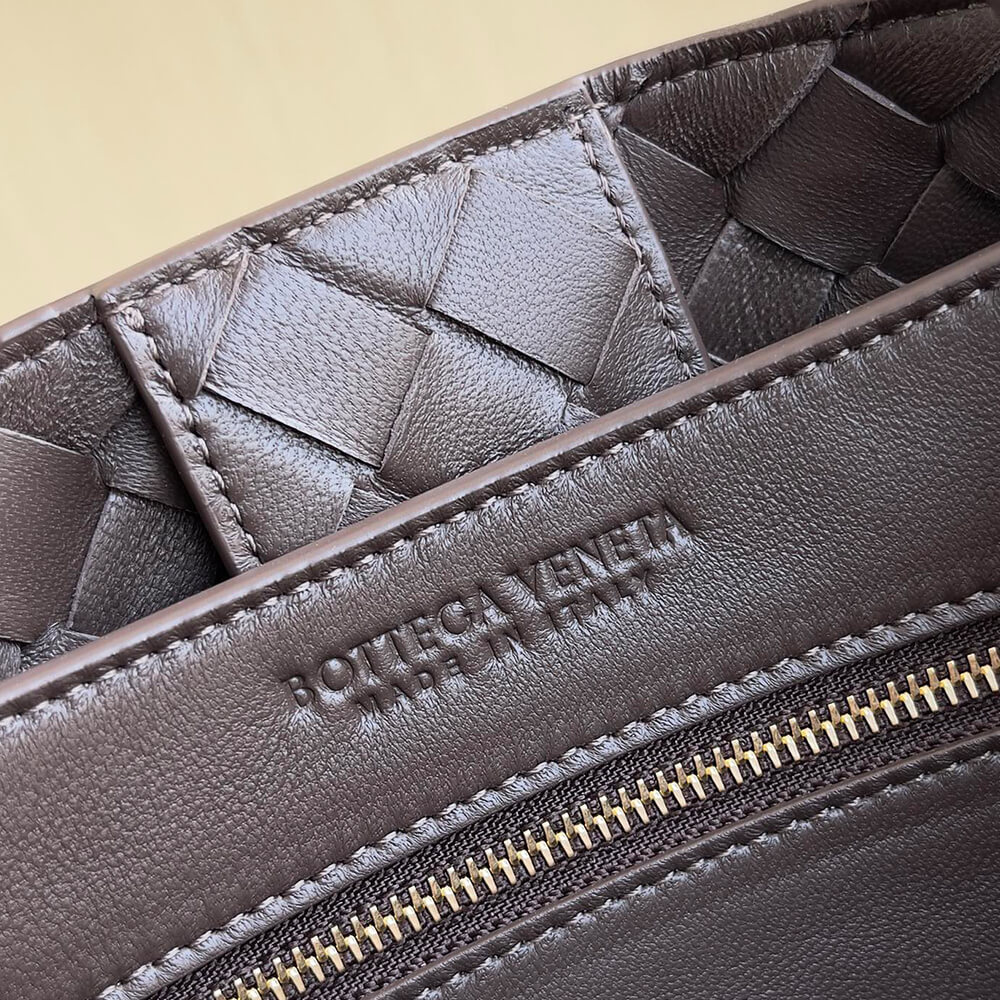 Bottega Veneta Medium Andiamo(Tax-Free grade)