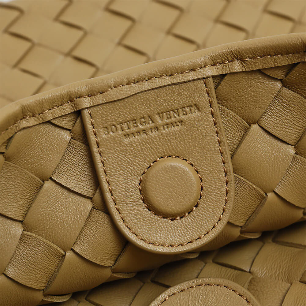 Bottega Veneta Sardine With Chain(TAX-FREE GRADE)