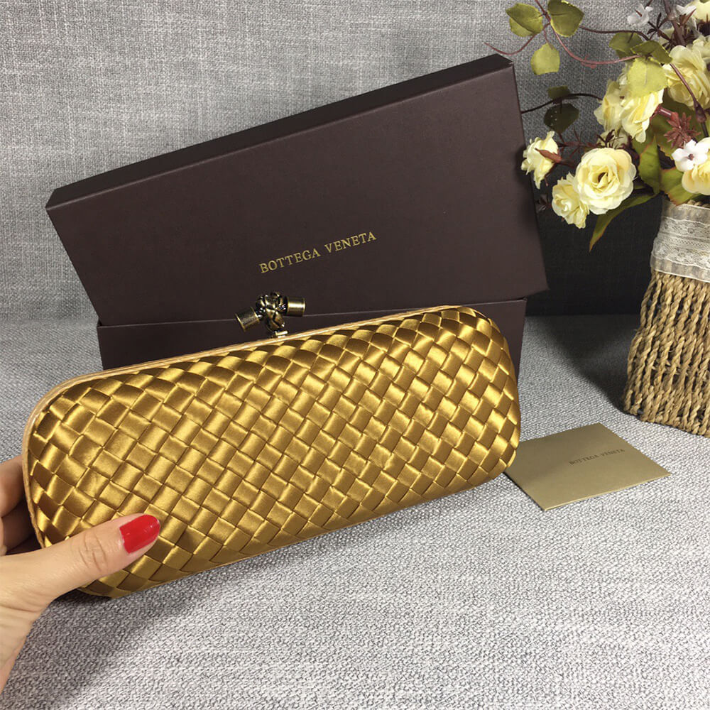 Bottega Veneta Knot Cluth(HIGH-END GRADE)