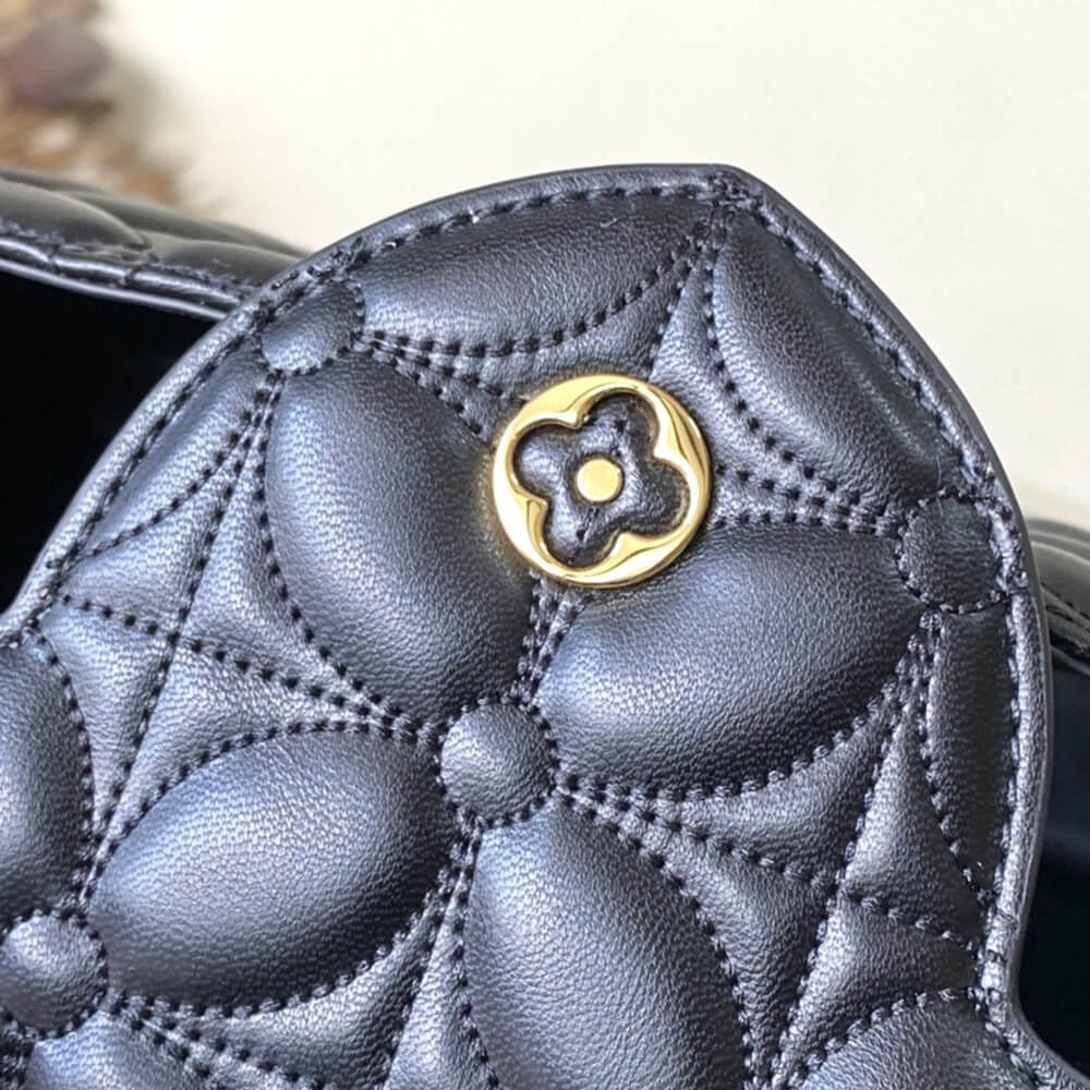 LV Capucines East-West MM