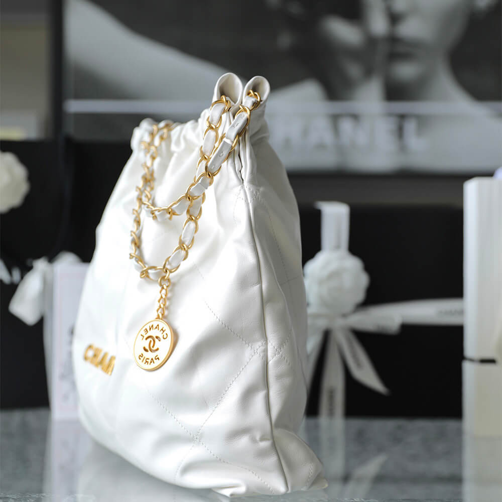 CHANEL 22 HANDBAG(high-end grade)