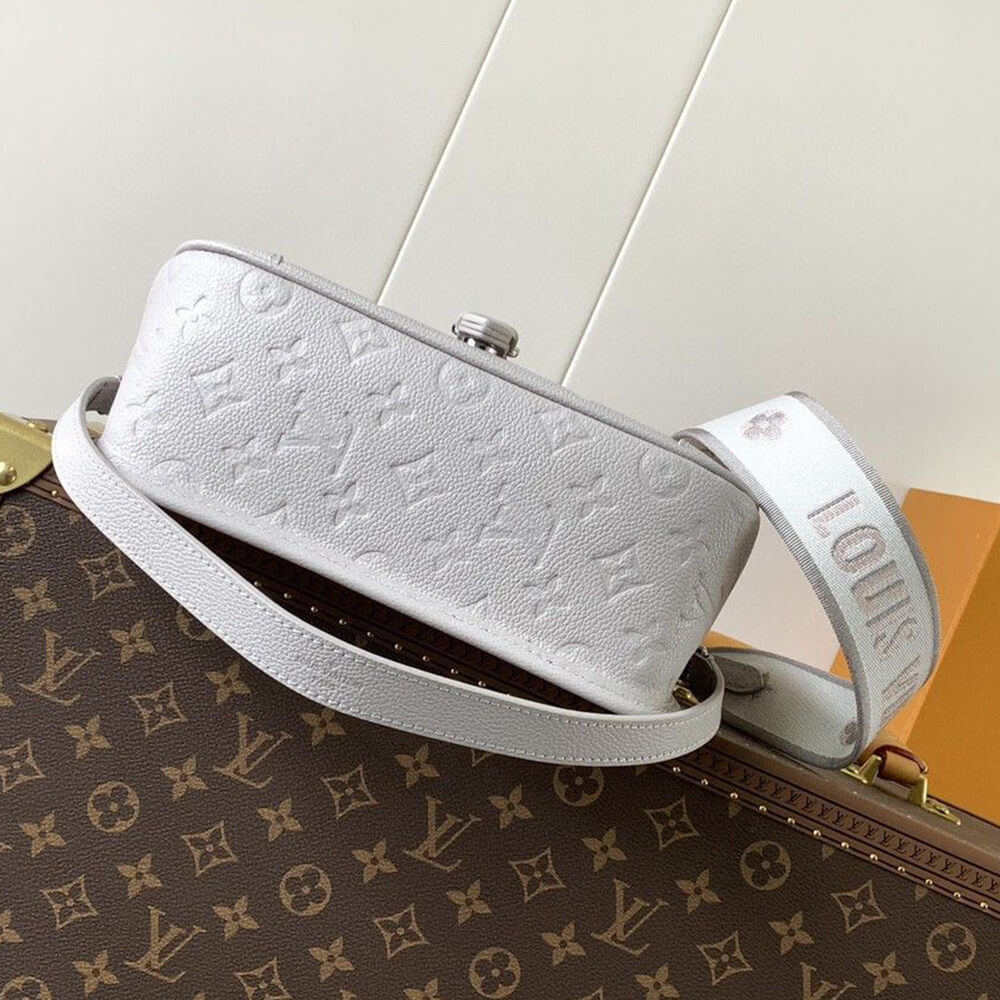 LV Diane