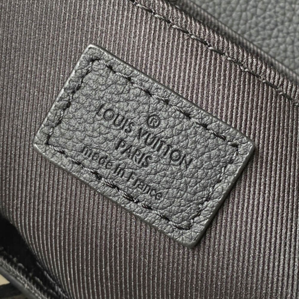 LV Pulse Wearable Wallet G65