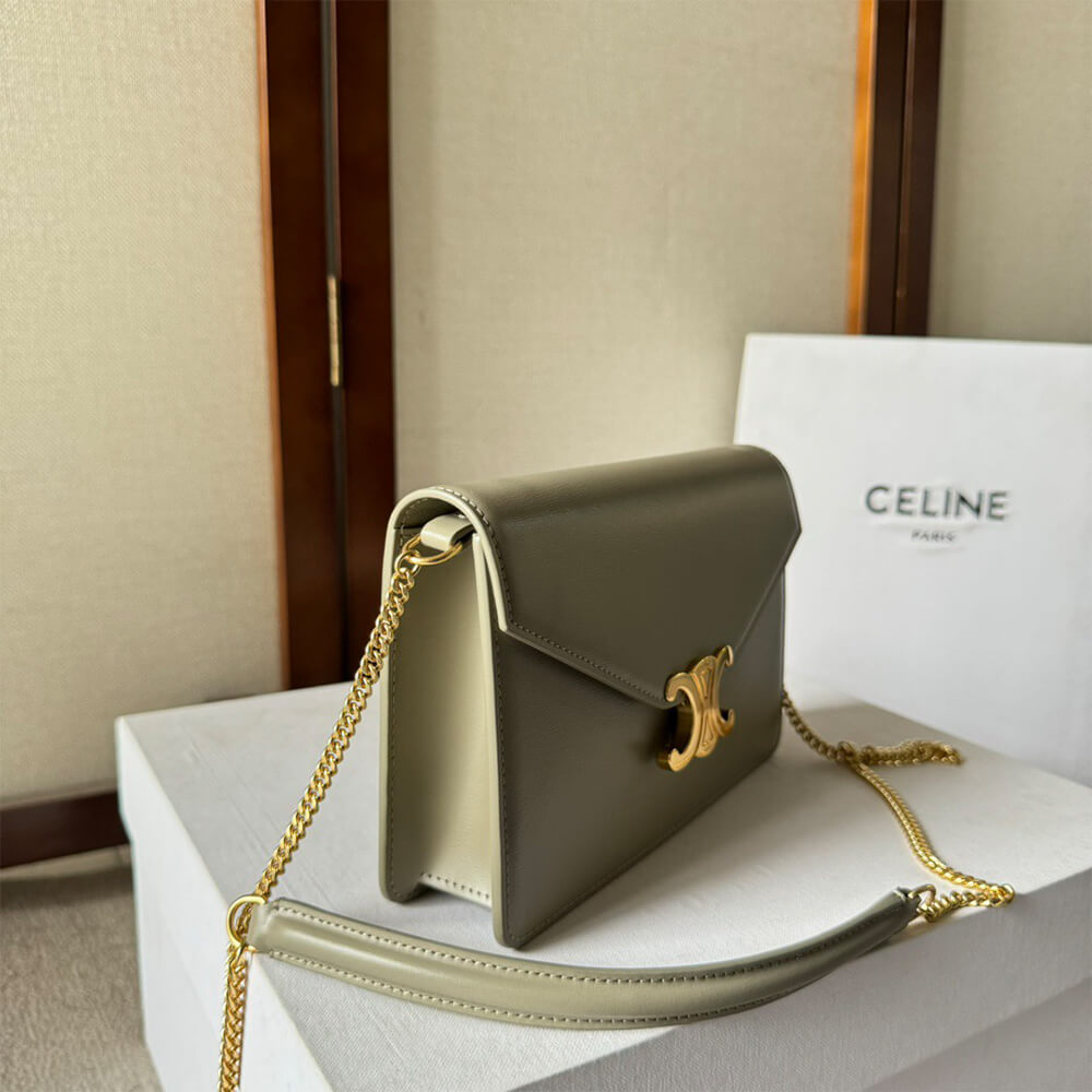 WALLET ON CHAIN MARGO in Shiny calfskin(HIGH-END GRADE)